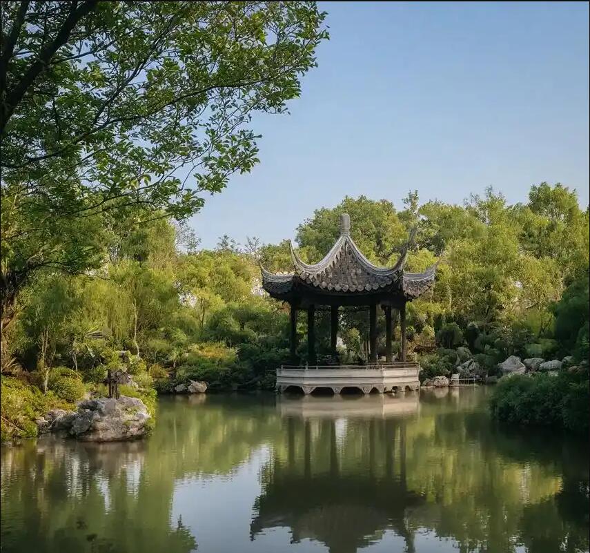 鹤壁鹤山旅行餐饮有限公司