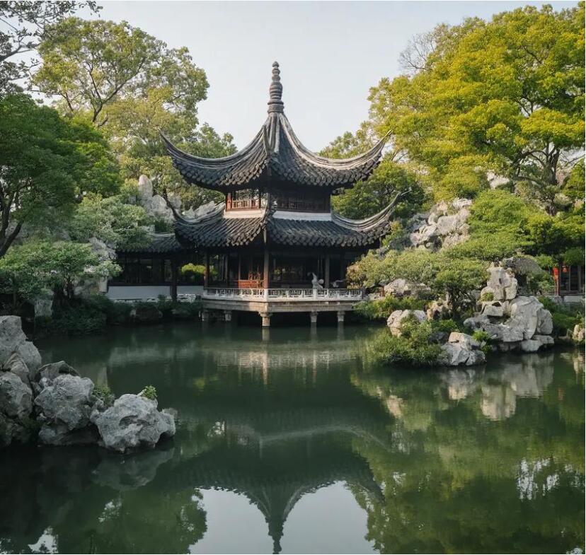 鹤壁鹤山旅行餐饮有限公司